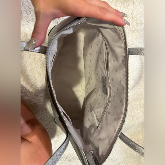 Sparkley silver Kate spade tote - Picture 2 of 4